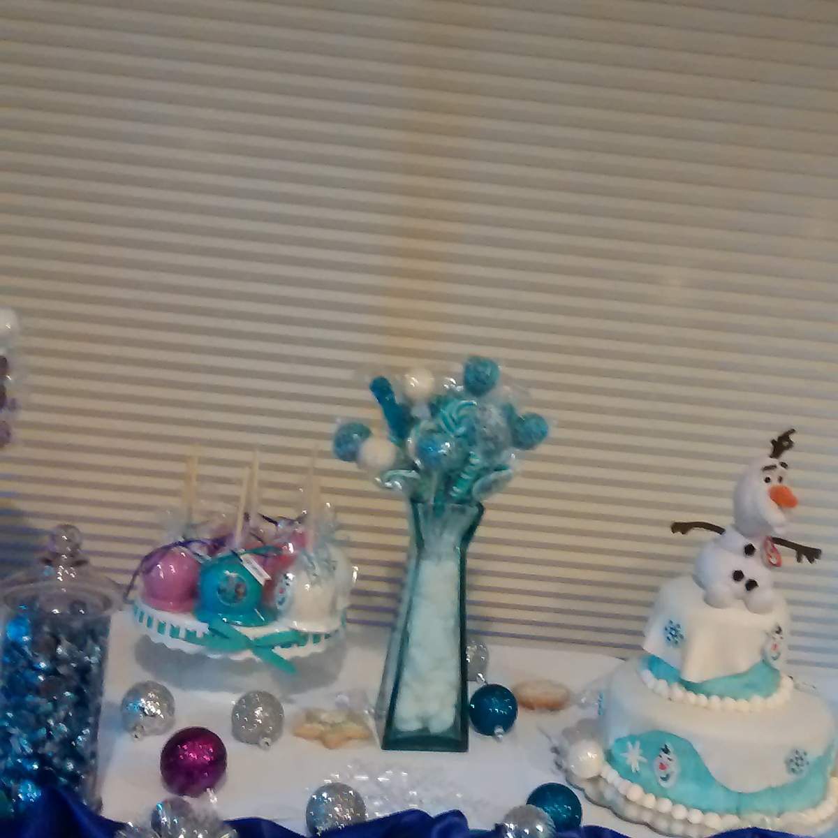 Ariyana and Aiyana - Frozen (Disney)