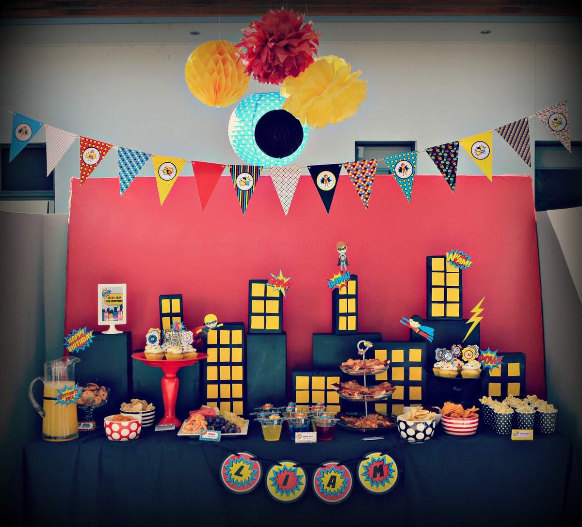 Liam's 6th SuperHero Party - Superheroes