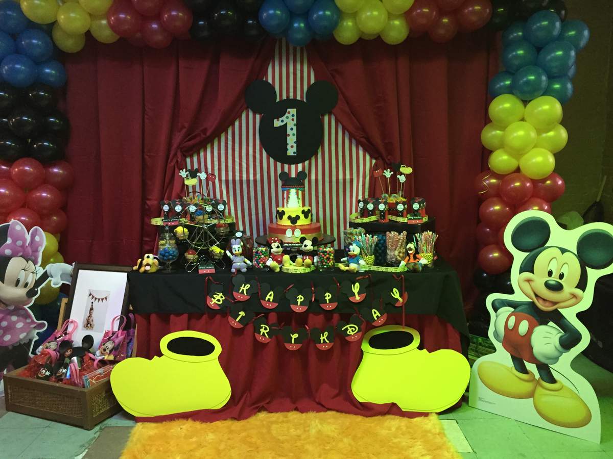 Mickey's Carnival - Mickey Mouse