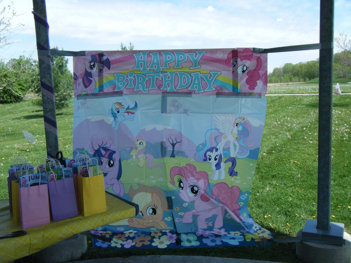 Party at Ponyville - My Little Pony