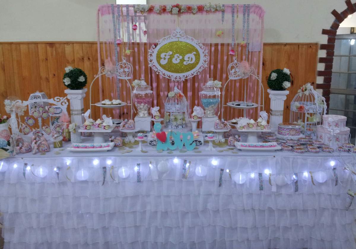 all you need is love - shabby chic