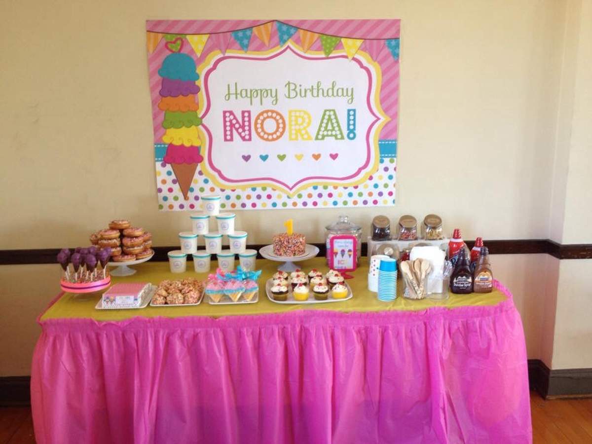Nora's first birthday  - Ice Cream