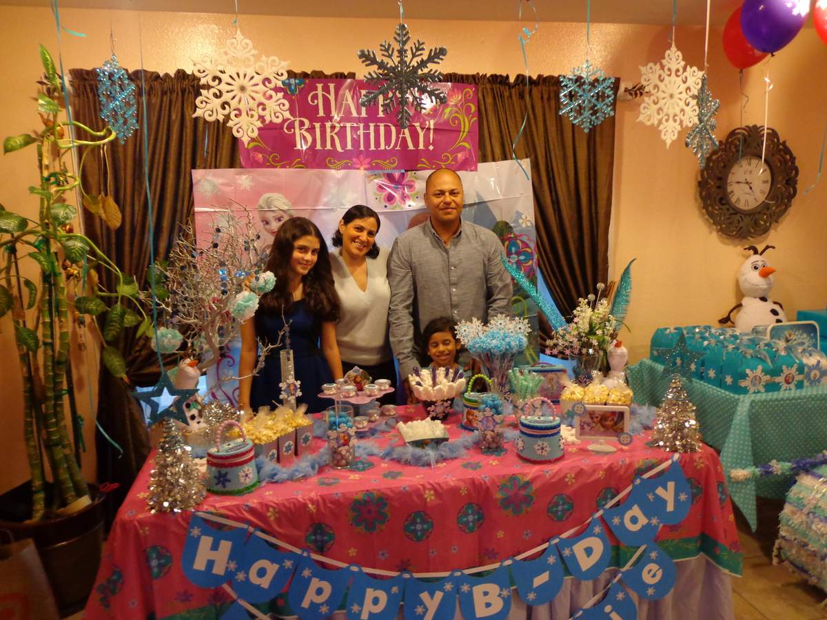 UNA AVENTURA CONGELADA - FROZEN