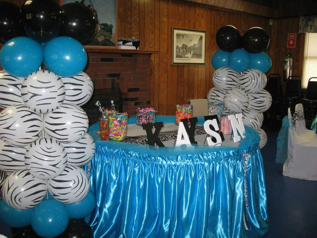 Lori's Baby Shower - Kaysen - Zebra