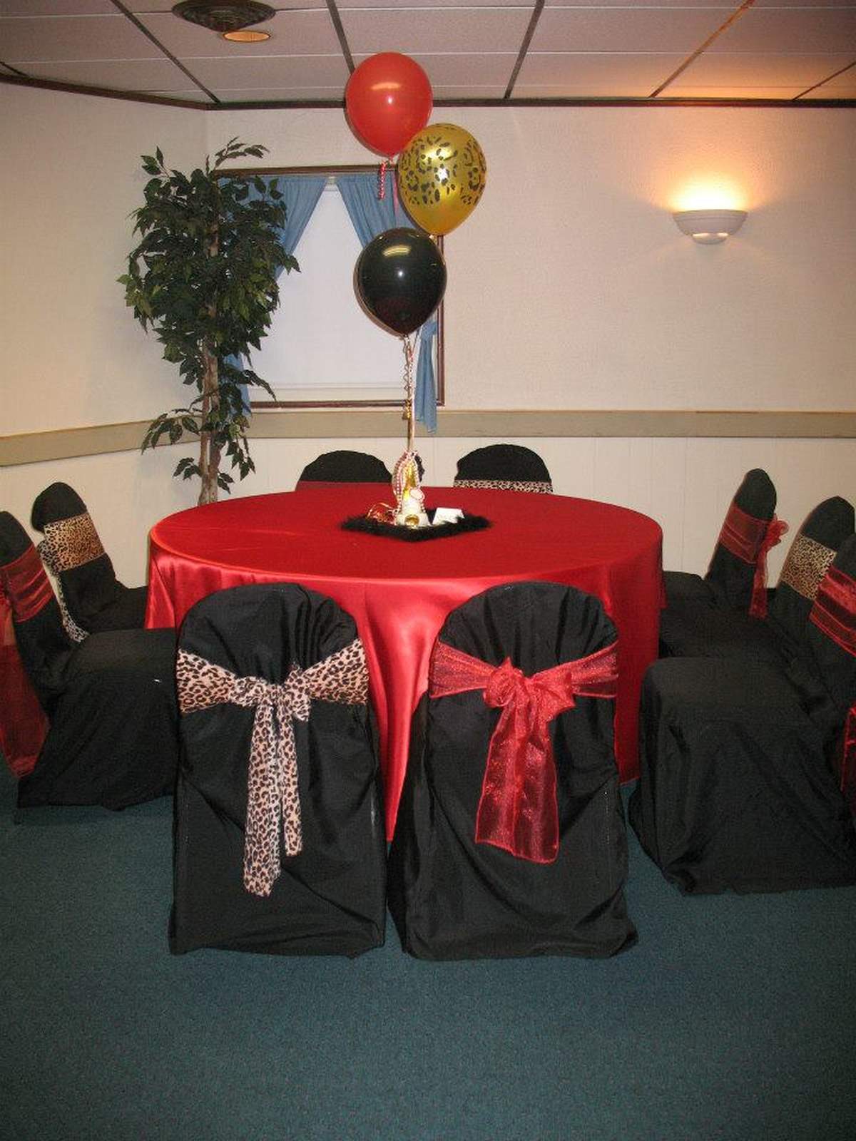 stilettos-and-leopard-print-birthday-party-ideas-photo-5-of-14