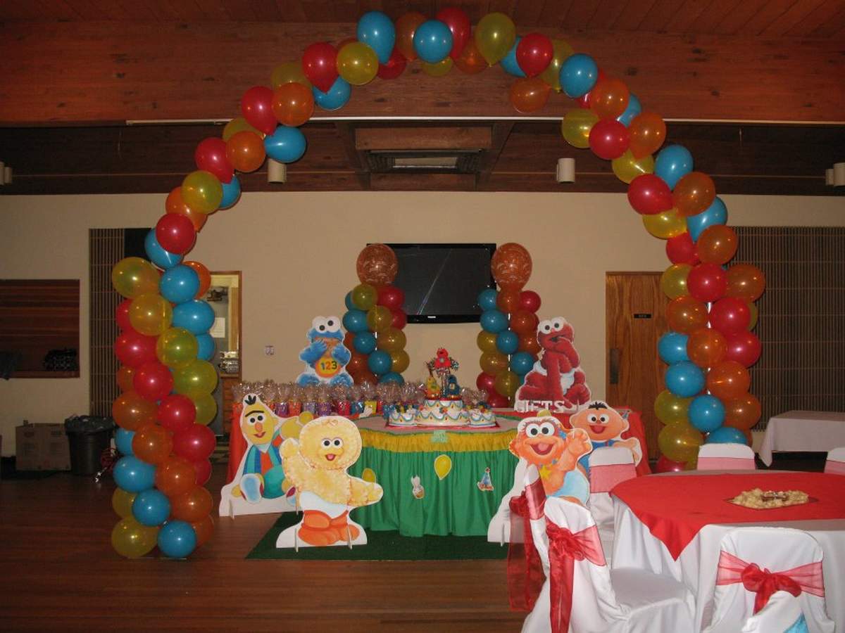 1st Birthday - Sesame Street Babies