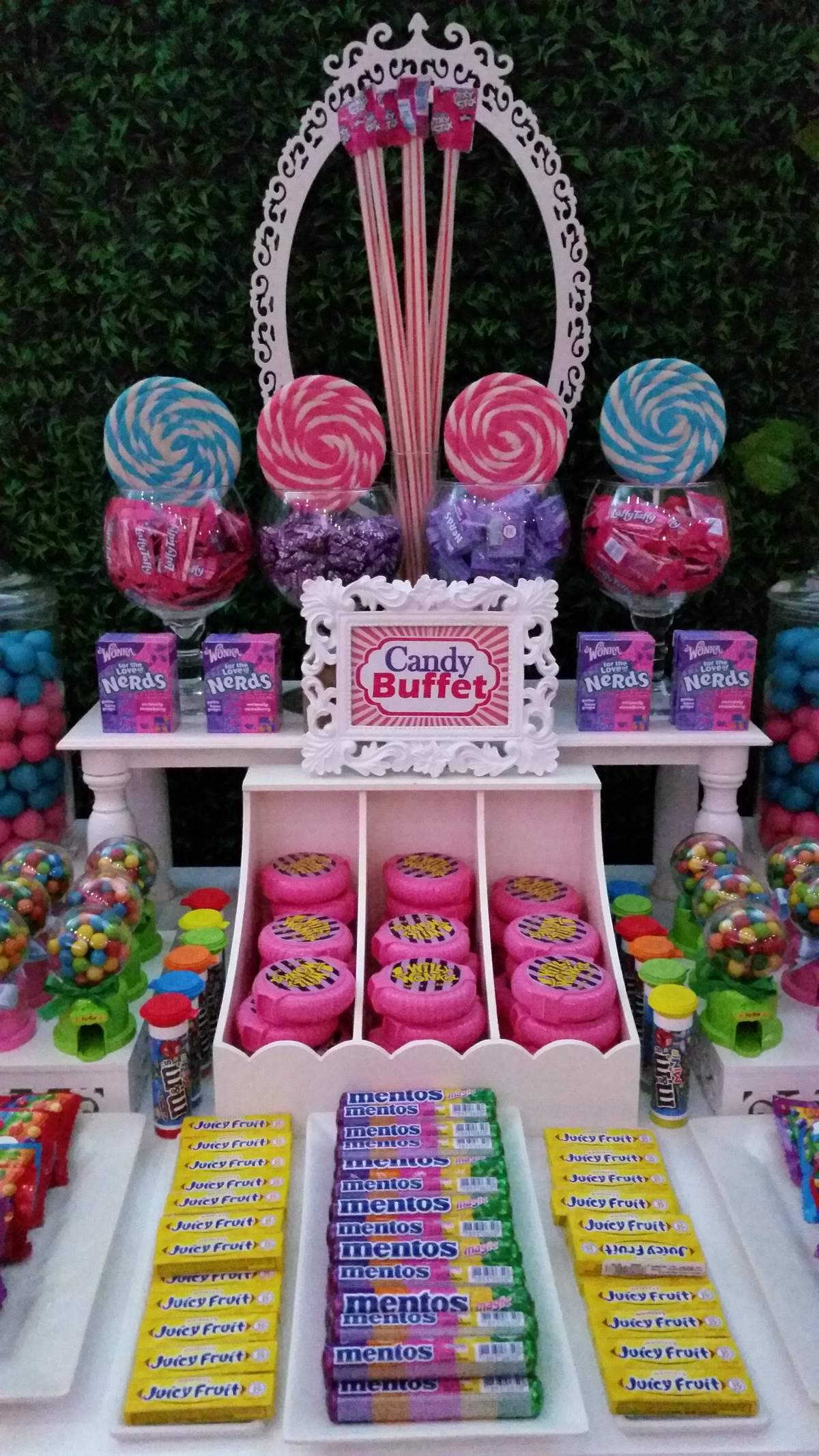 Tryny Fiften Party - Candyland
