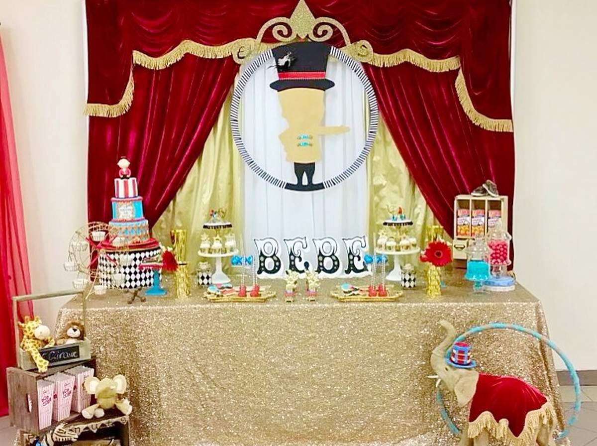 Lucas Cirque du bebe - Circus / Carnival