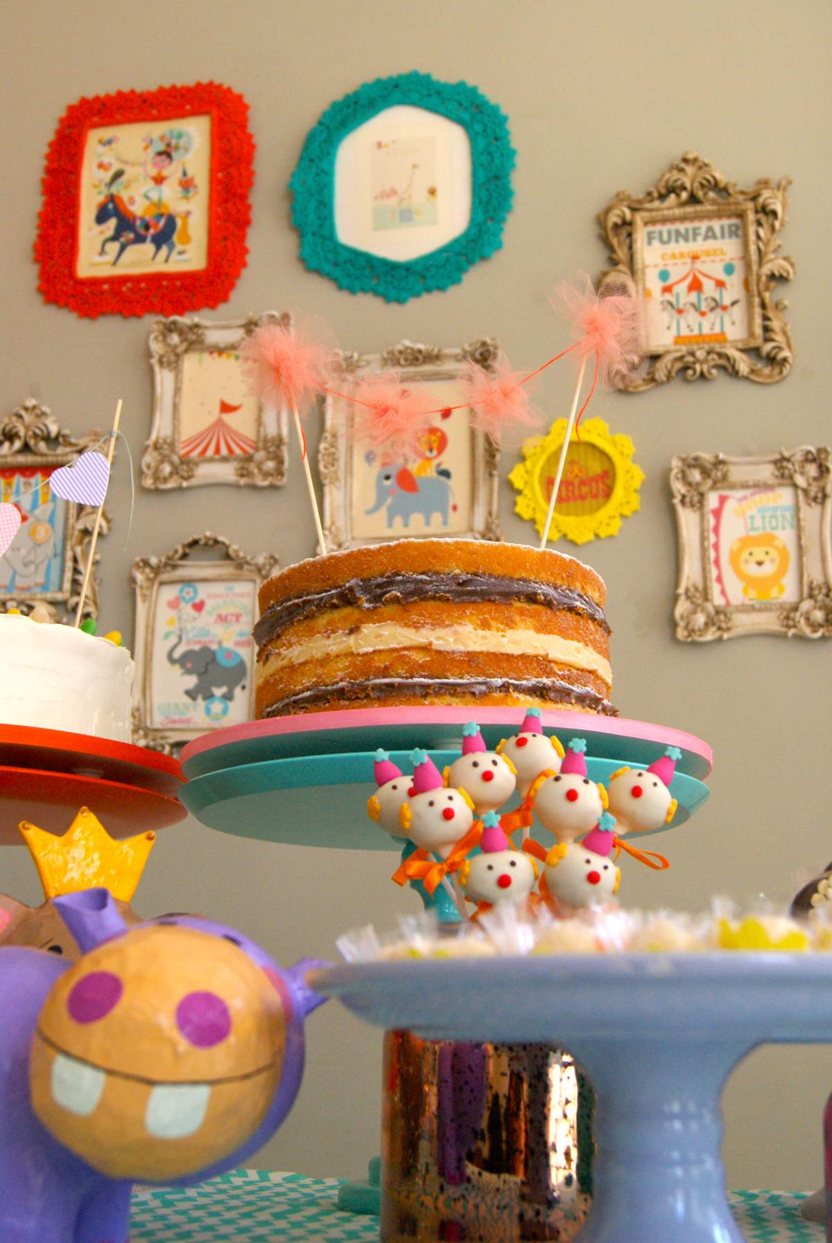 Vintage Girl Circus - Circus / Carnival