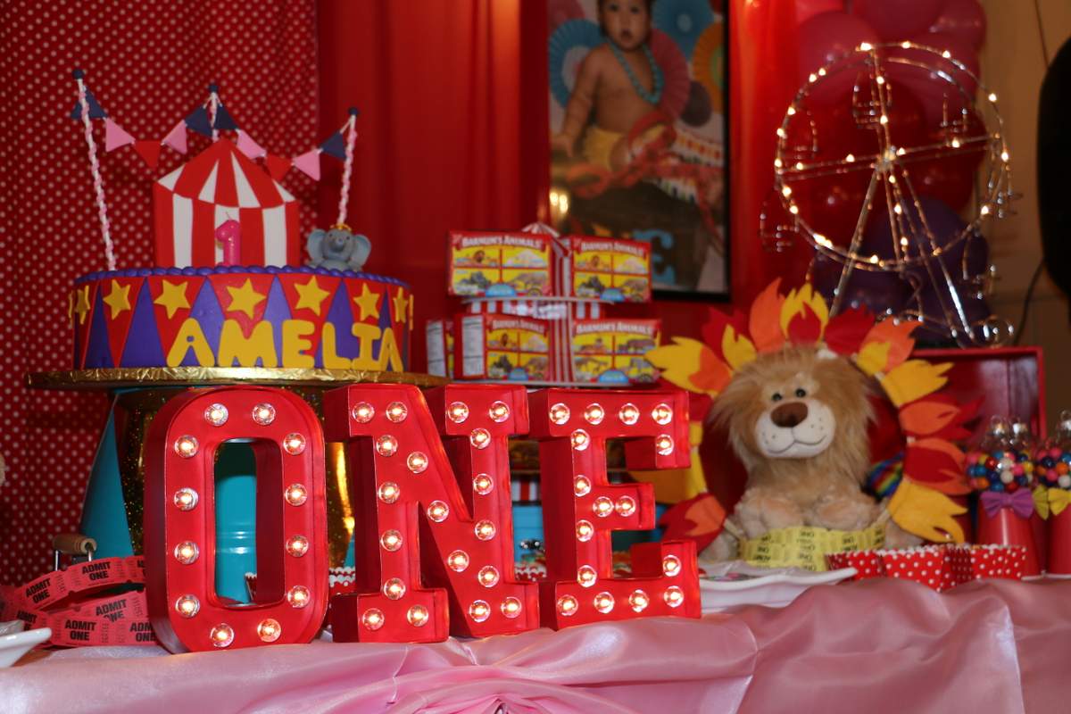 Amelia's Circus Party  - Circus / Carnival