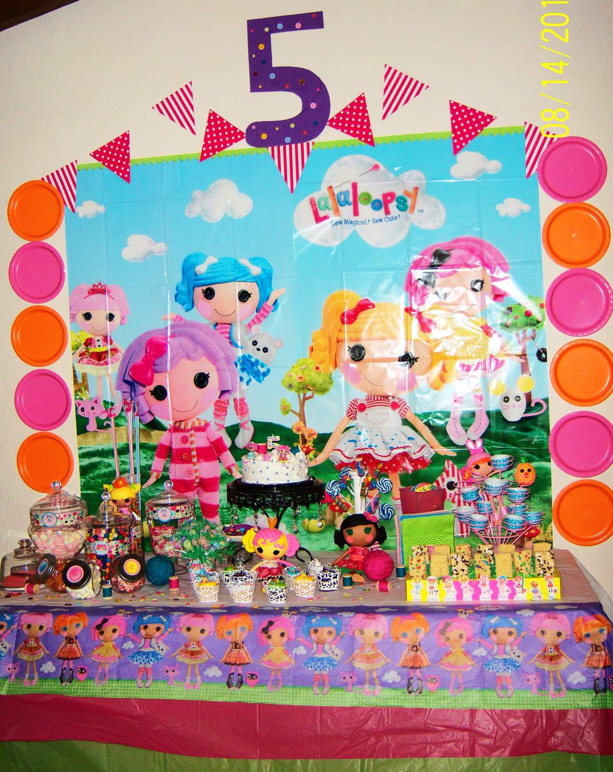 "awesome lalaloopsy slumber party" - lalaloopsy 