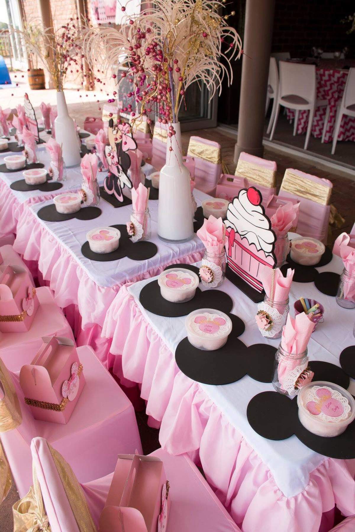 Minnie Mouse Pink And Gold Birthday Party Ideas Photo 2 Of 27 