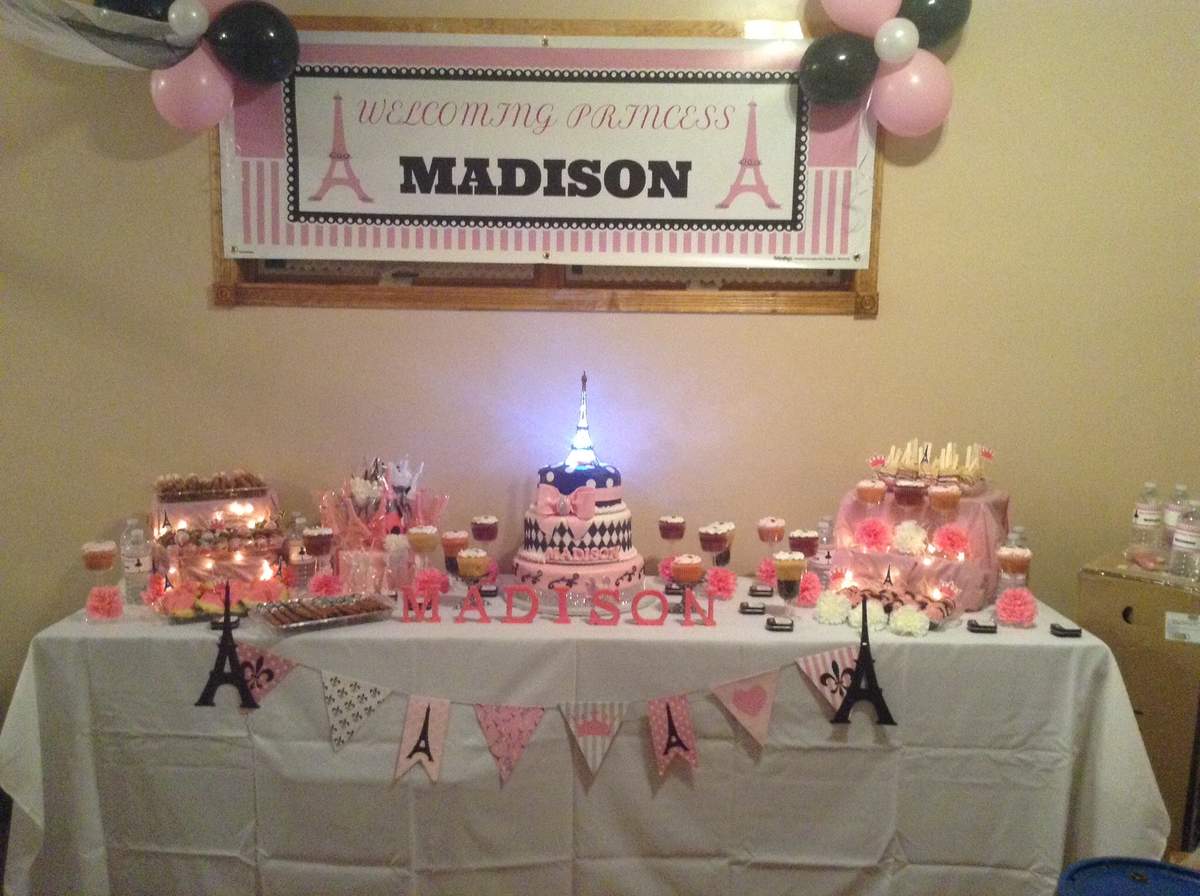 Welcoming princess Madison - Paris 