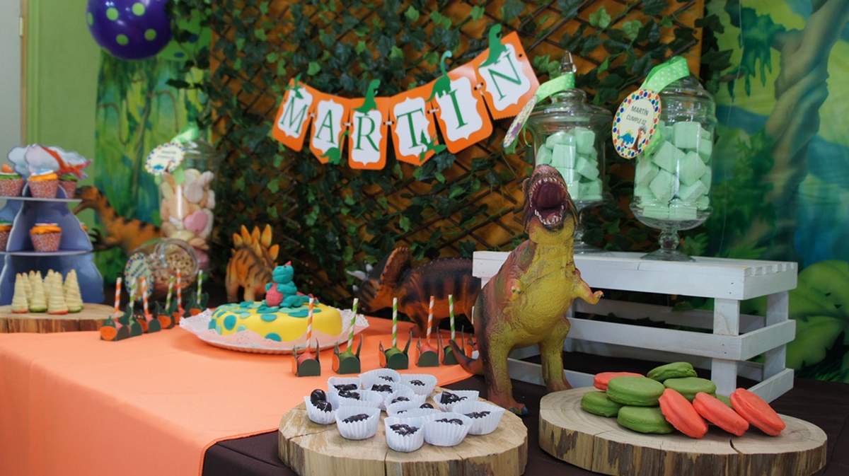 DINOSAURIOS Birthday Party Ideas | Photo 6 of 32 | Catch ...