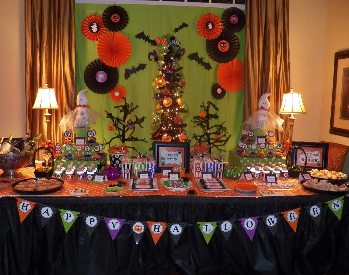 Ghosts and Ghouls Halloween Bash - Halloween