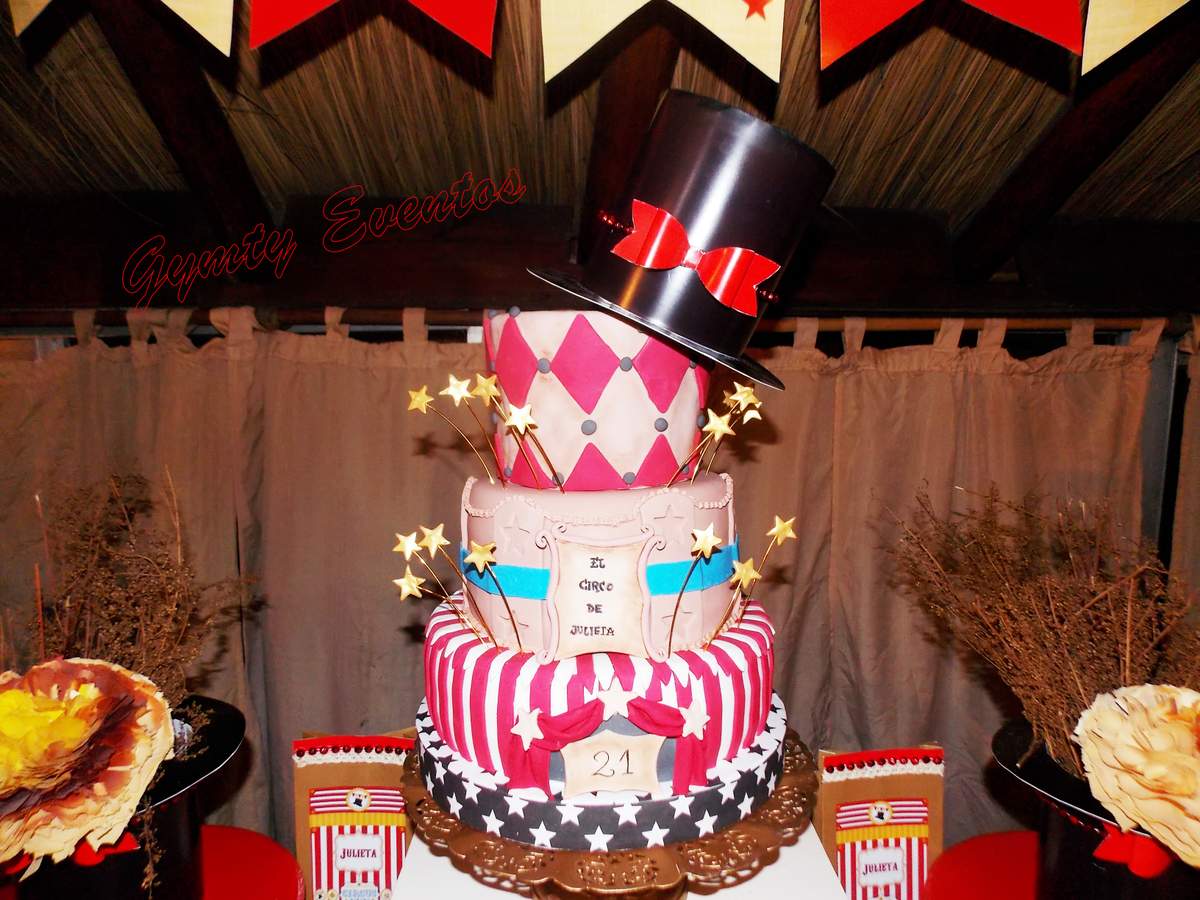 Circo vintage para los 21 años de Julieta - Circo vintage