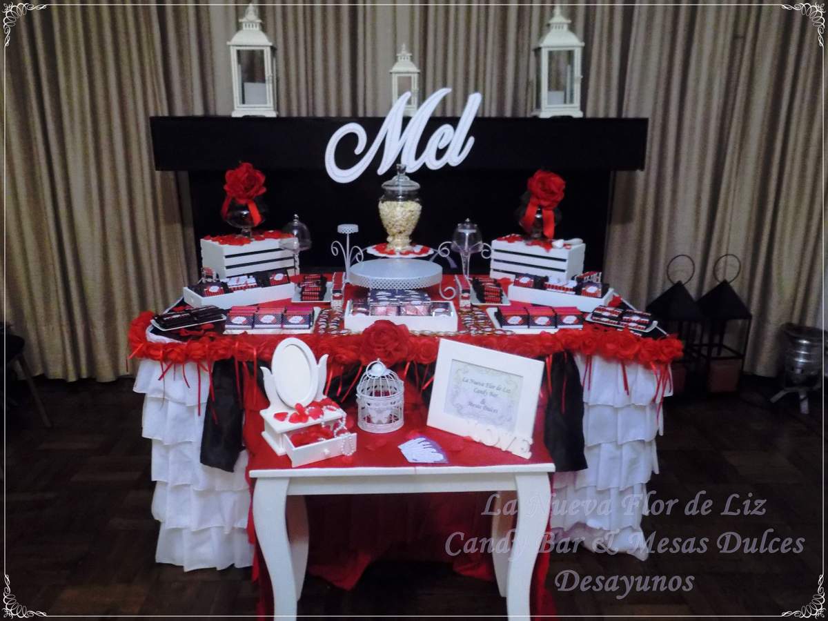 Quince Años Melanie - Paris Rojo y Negro
