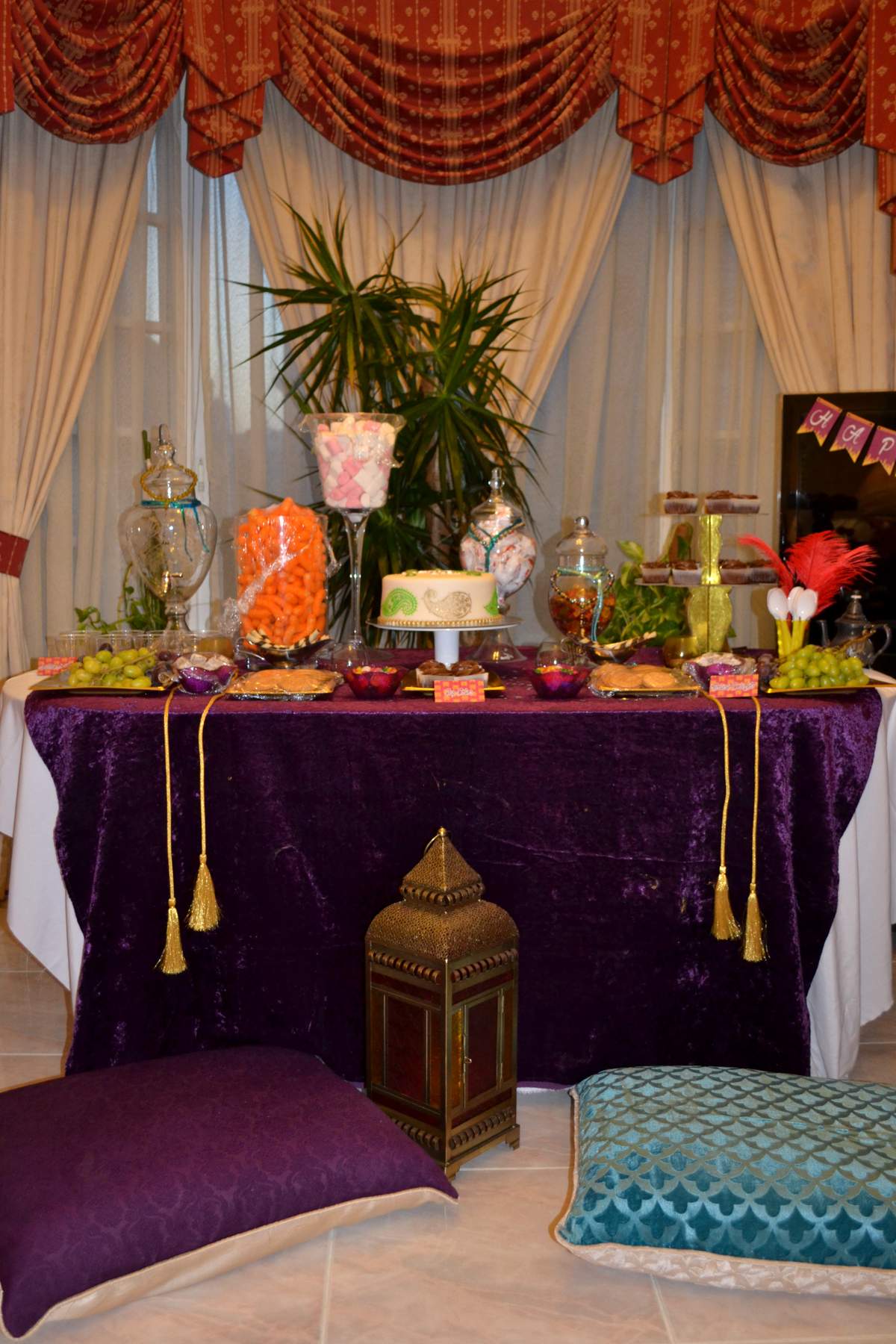 Sultan Harem / Arabian Nights Birthday Party Ideas Photo 2 of 18 Catch My Party