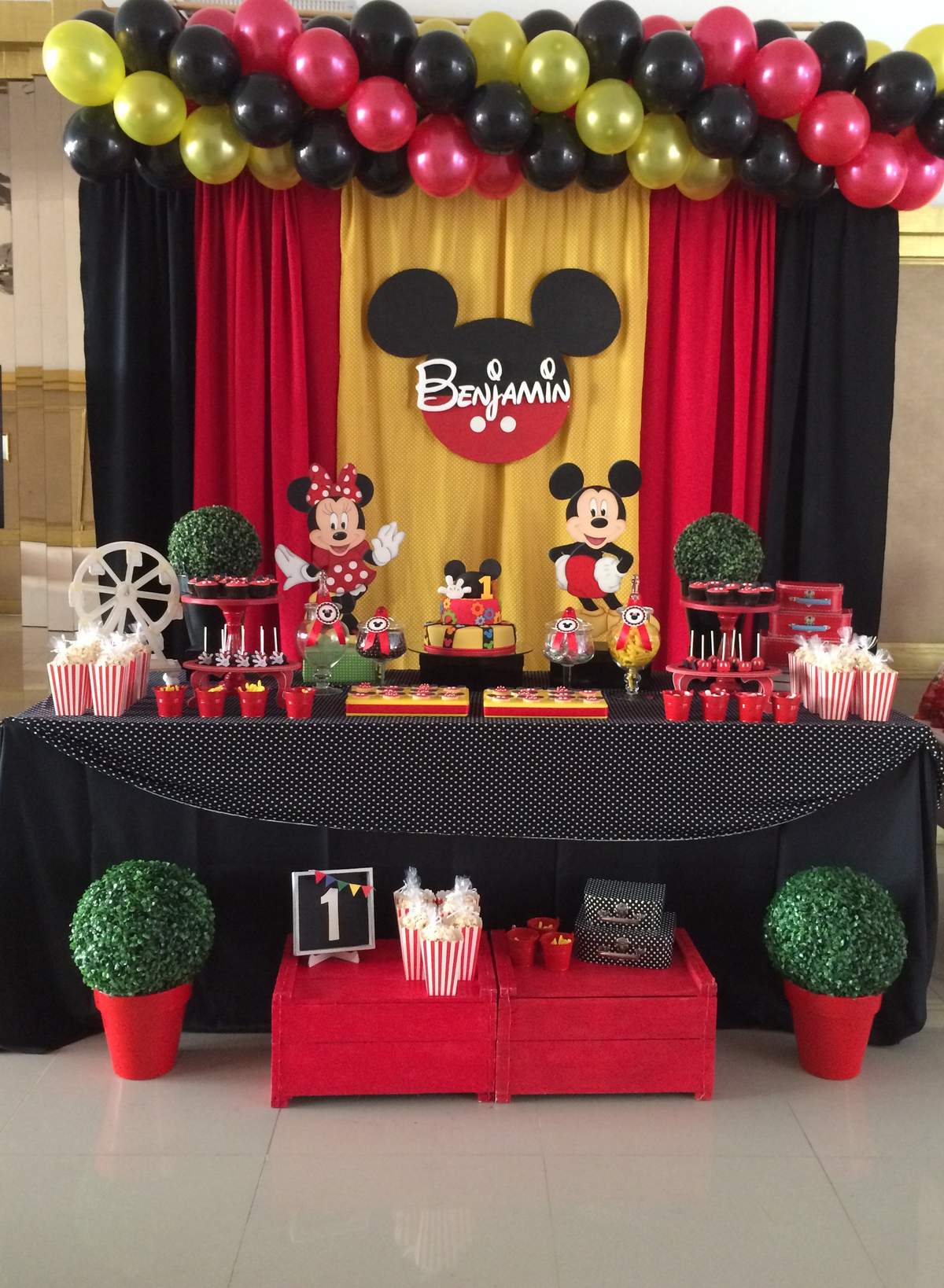 Mickey Mouse - Mickey Mouse