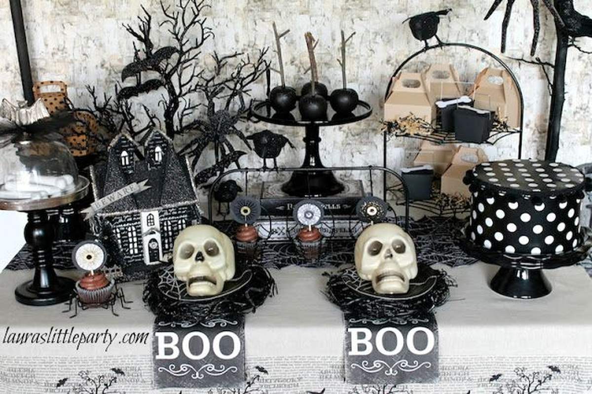 Hallow's Eve tablescape - Hallow's Eve