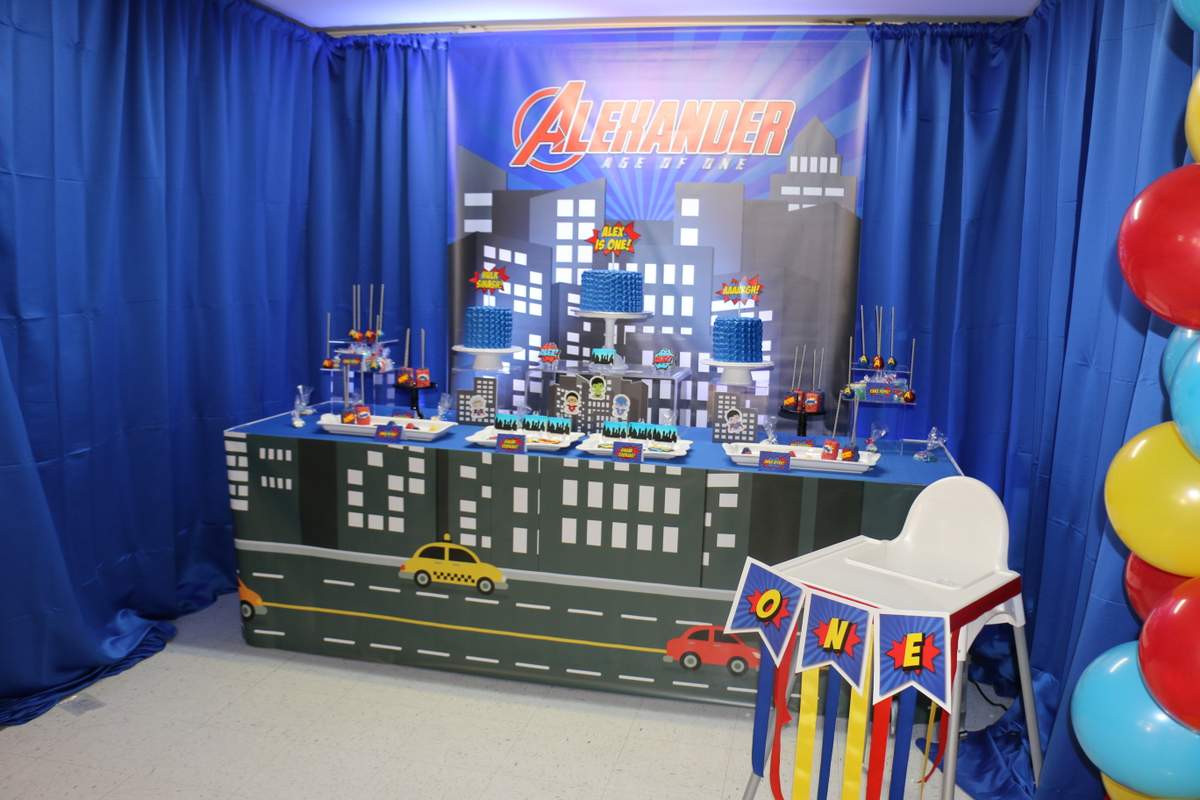 Alexander's Avenger themed First Birthday! - Superheroes