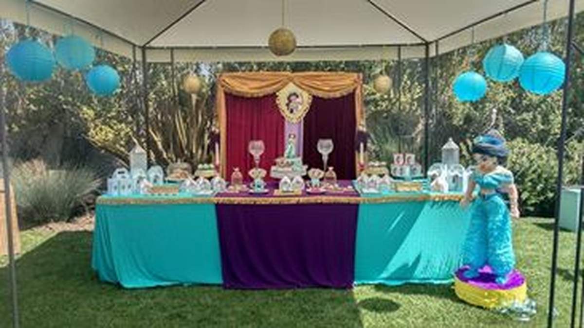 Hermosa fiesta de princesas  - Princess Jasmin