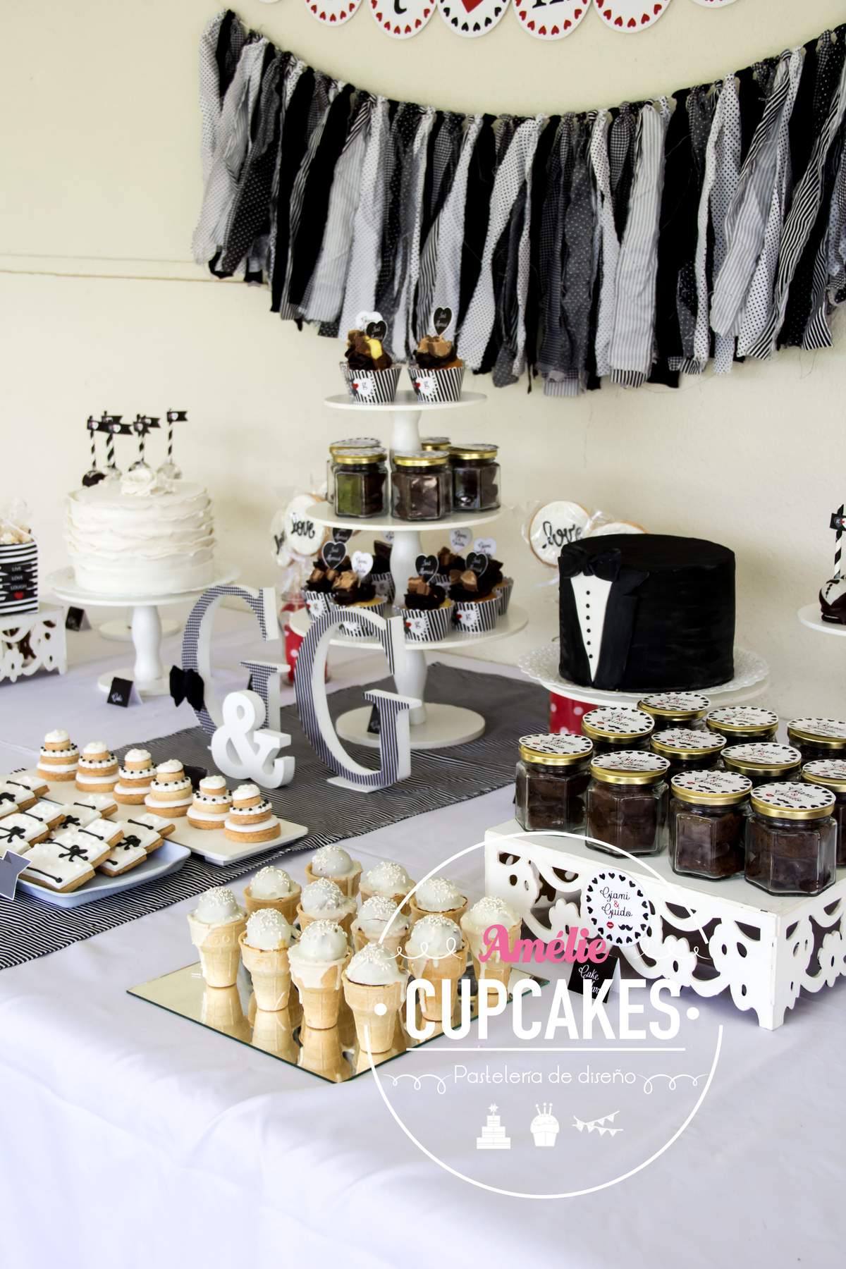 Black & White Wedding  - Black & White Wedding 