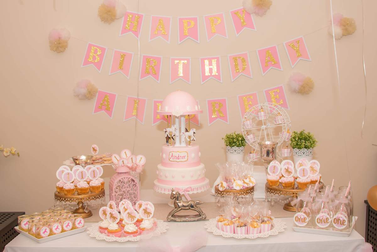 Carousel 1st Birthday Party - Carousel