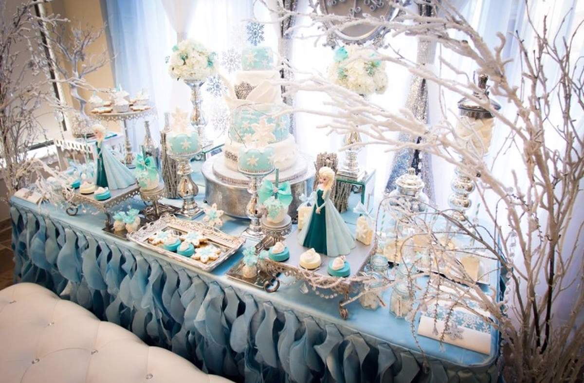 Frozen birthday decoracion - Frozen