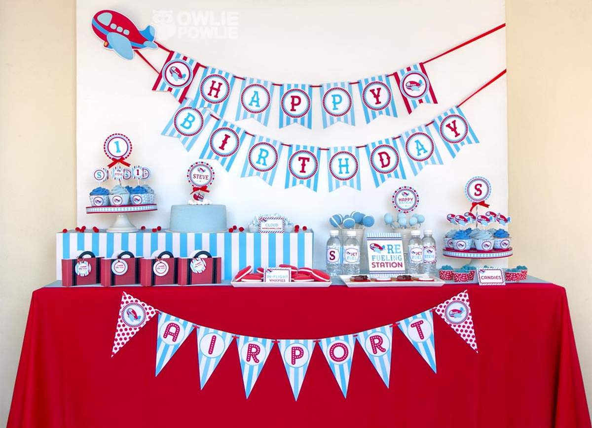 Airplane Birthday Party - Airplanes