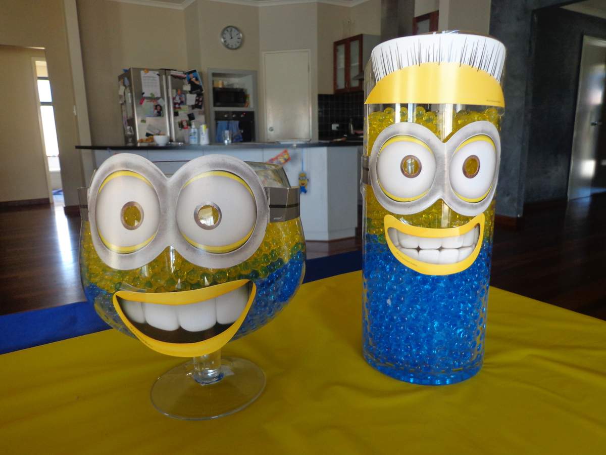 DIY coolest Minions party  - Minions
