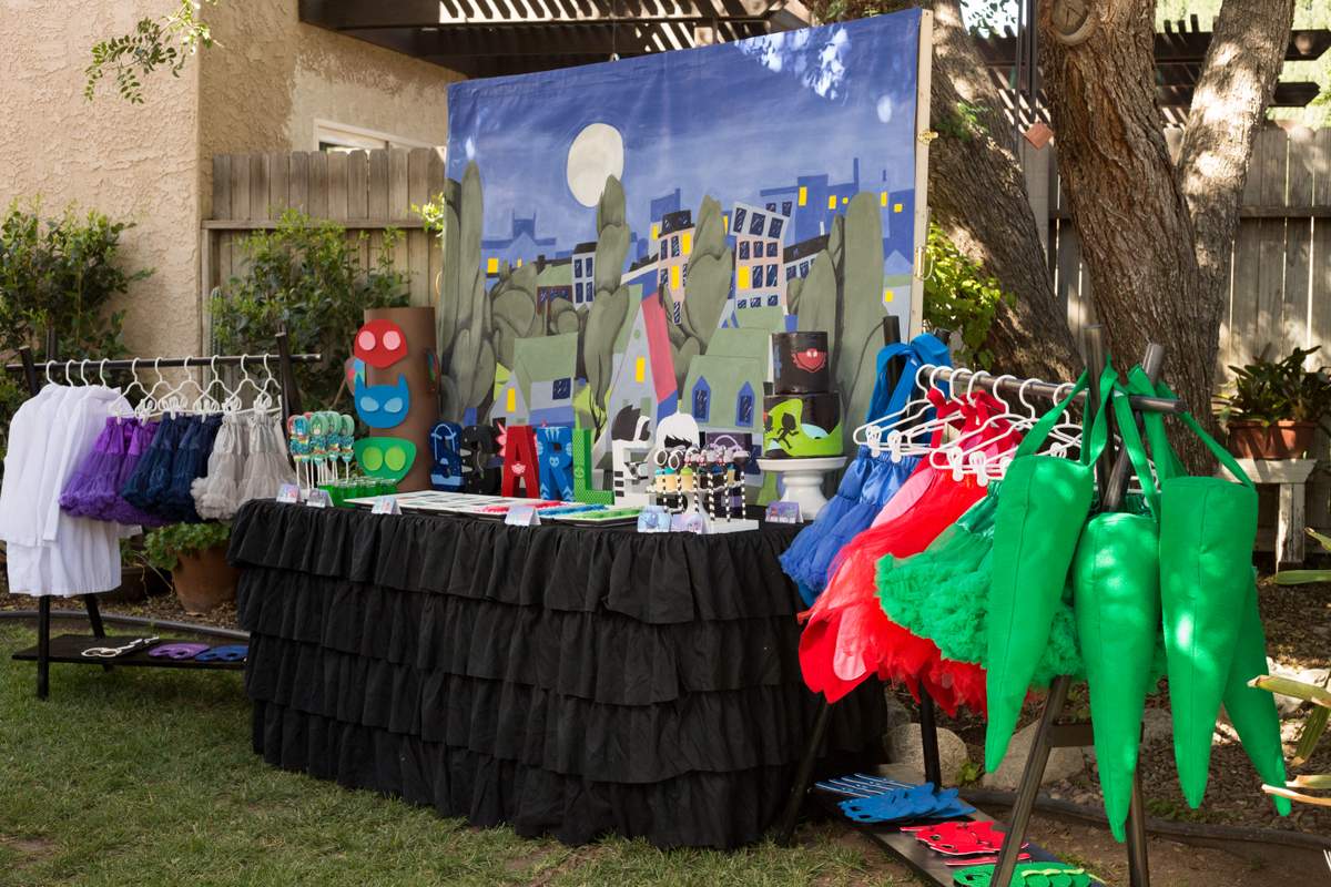 PJ Masks Birthday Party - PJ Masks