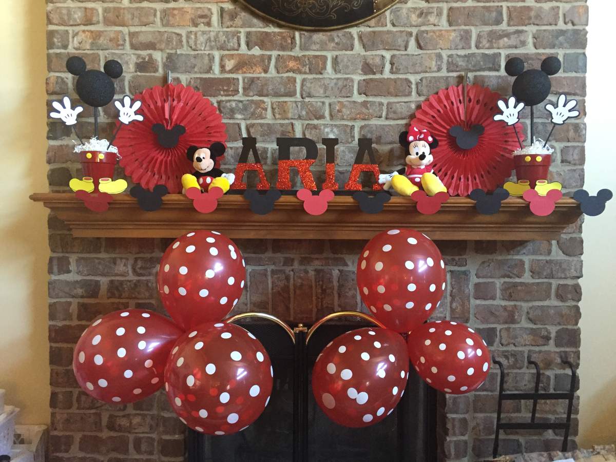 Aria's Mickey and Minnie Extravaganza - Mickey Mouse / Minnie Mouse