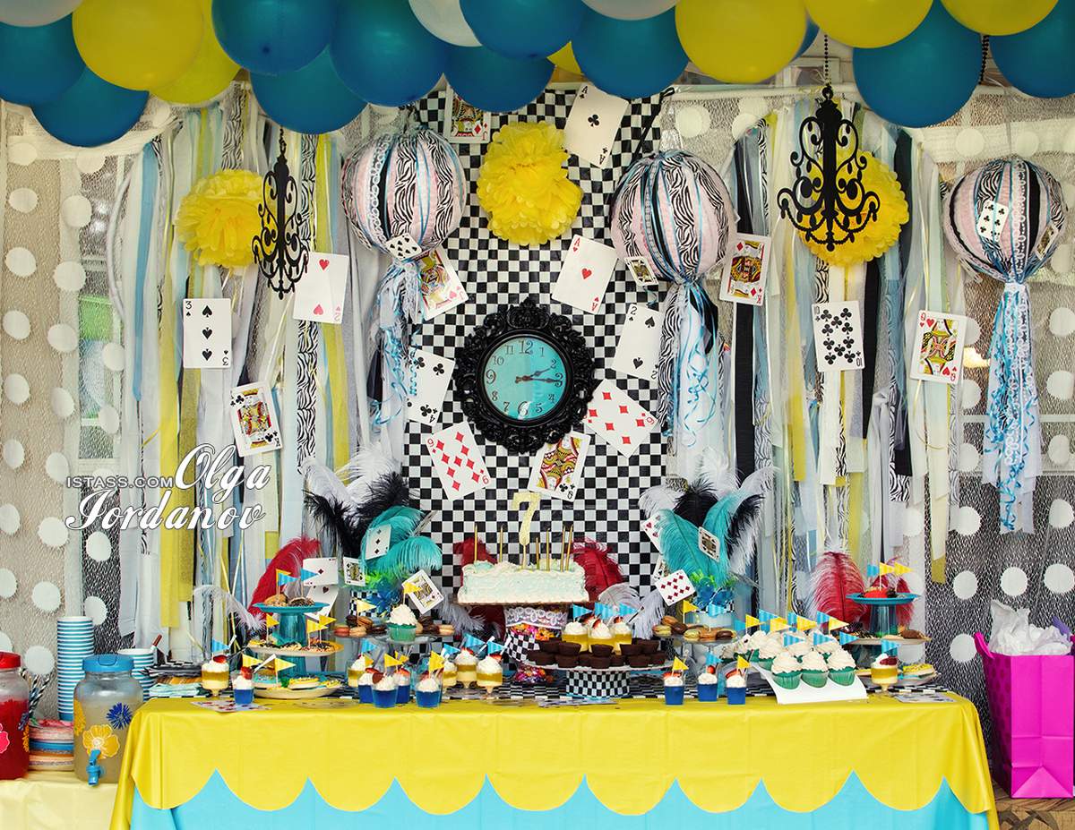 Alice in Wonderland 7th Birthday - Alice in Wonderland 