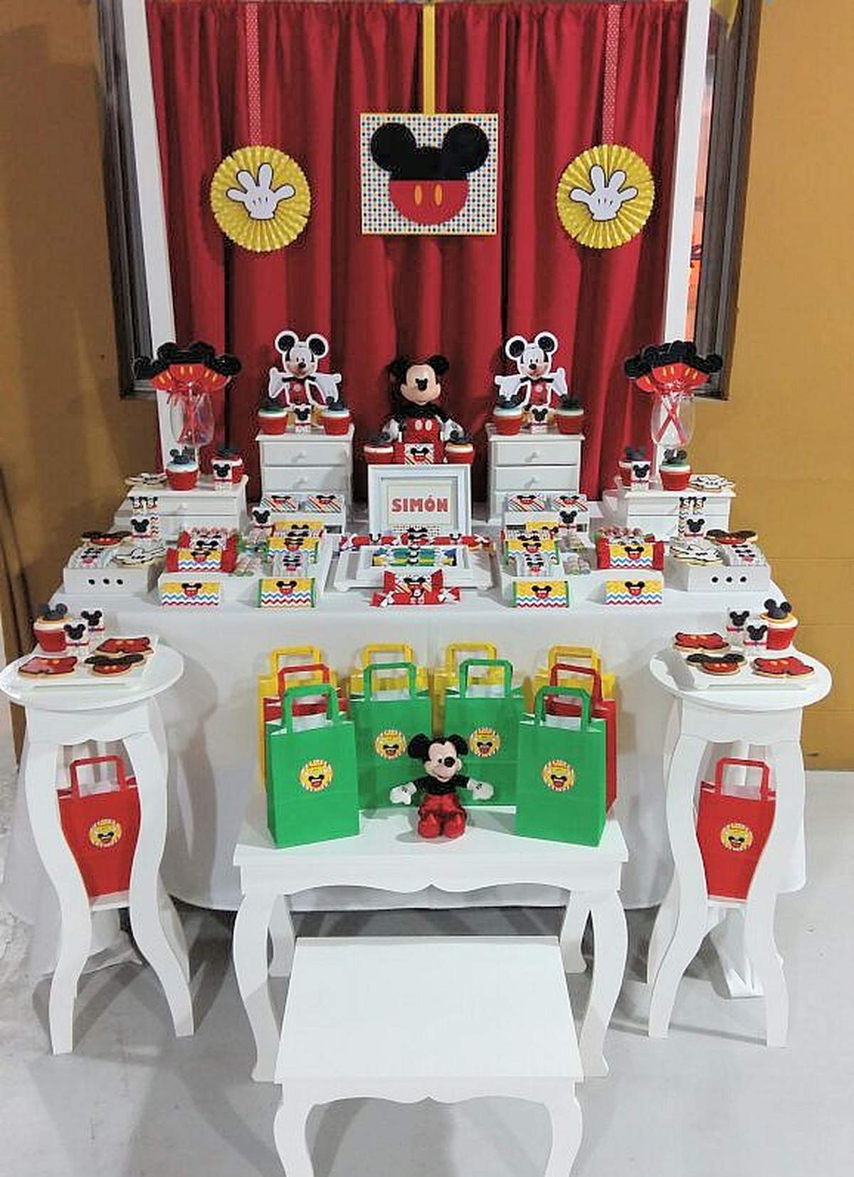 Mickey mouse  - Mickey Mouse