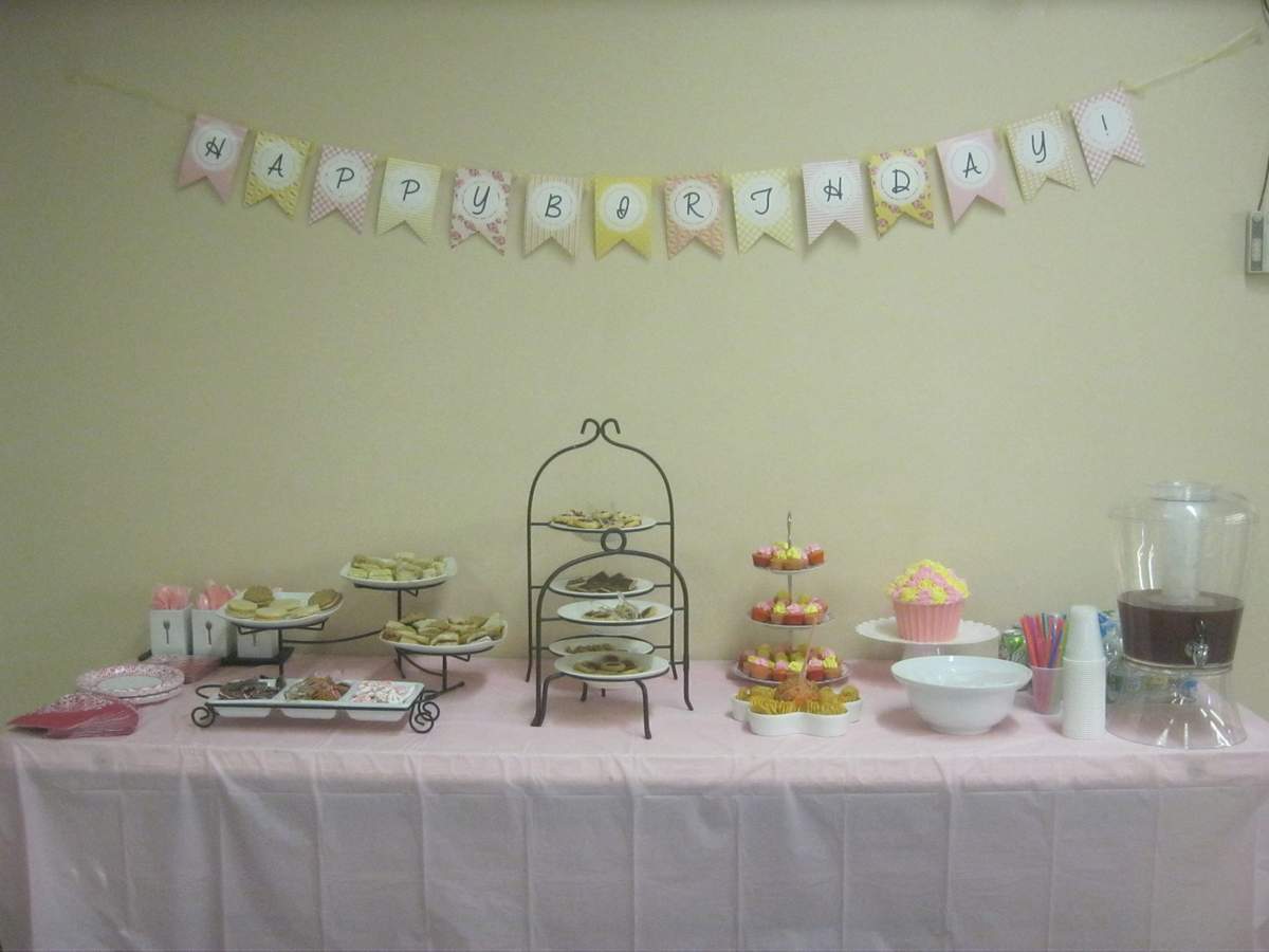 Alina's Shabby Chic Pink & Yellow 1st Birthday Party - Shabby chic, Tea Party