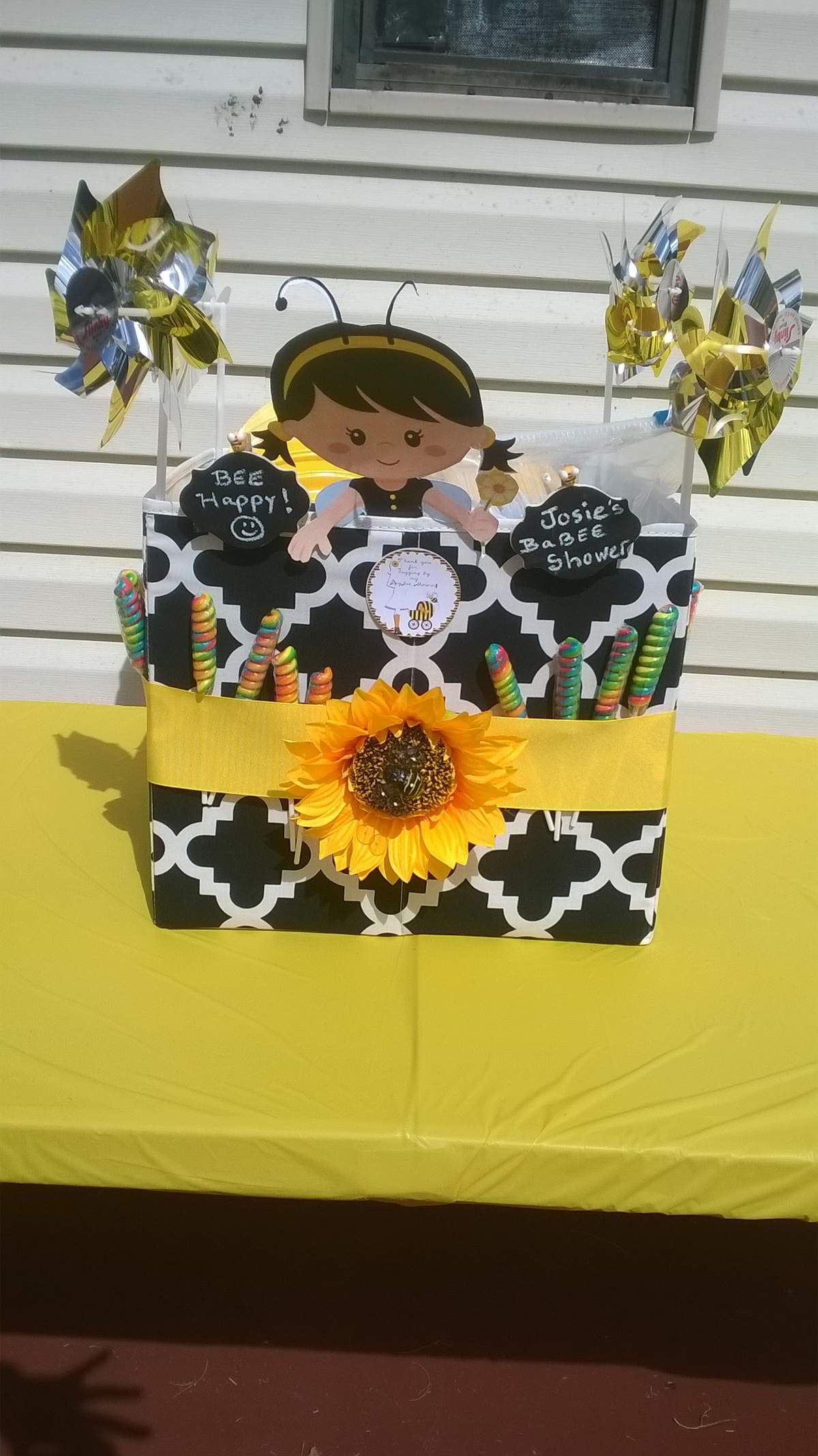 Bumble Bee and Sunflowers Baby Shower Party Ideas Photo 8 of 42