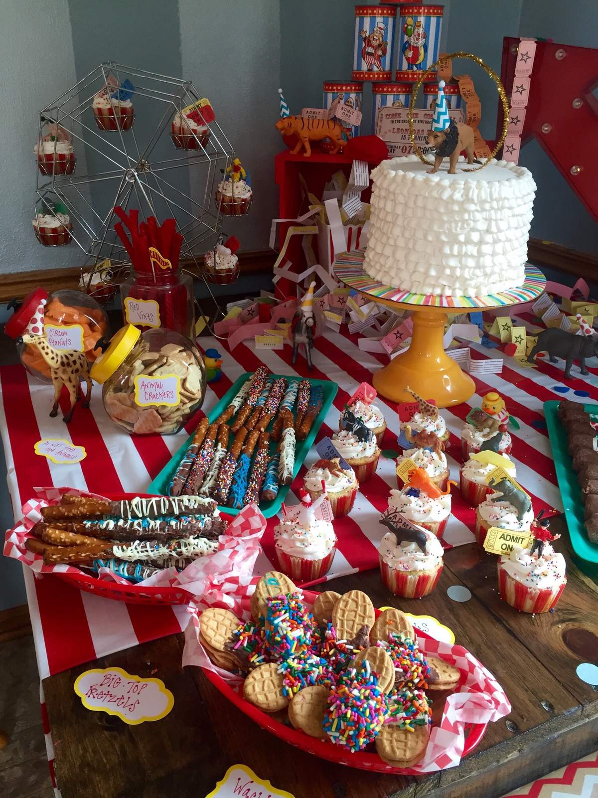Leo's 1st Carnival Party - Circus / Carnival