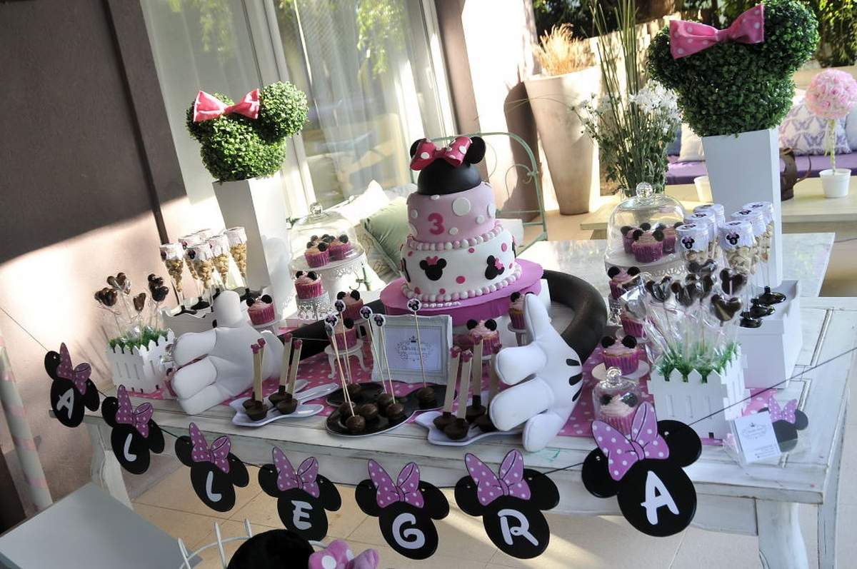 Allegra`s Minnie Mouse - "Minnie Mouse"
