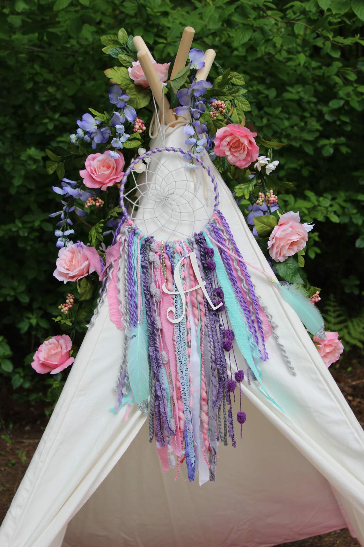 Gaudy's Boho Dreamcatcher Baby Shower - Boho Chic