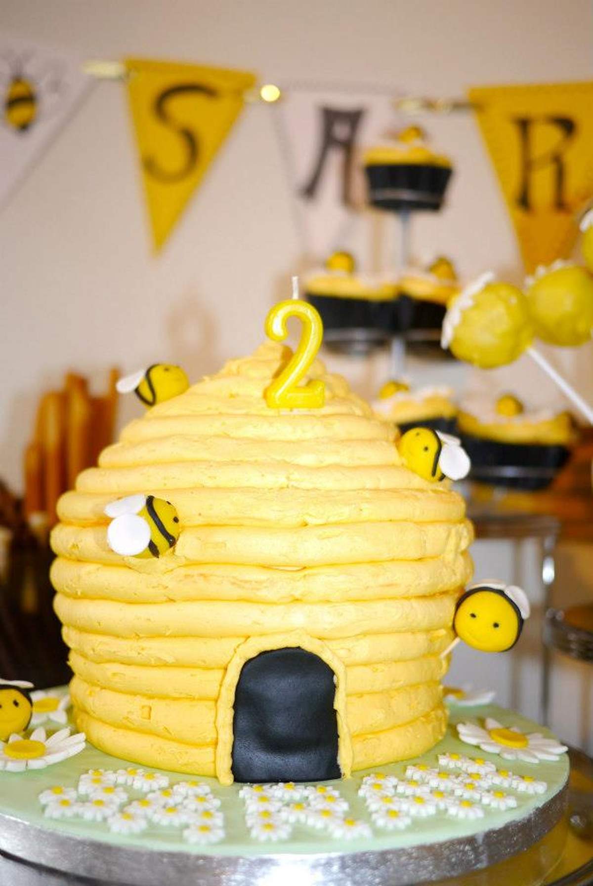 Sarah Caitlin's Bee Day Party - Bumble Bee