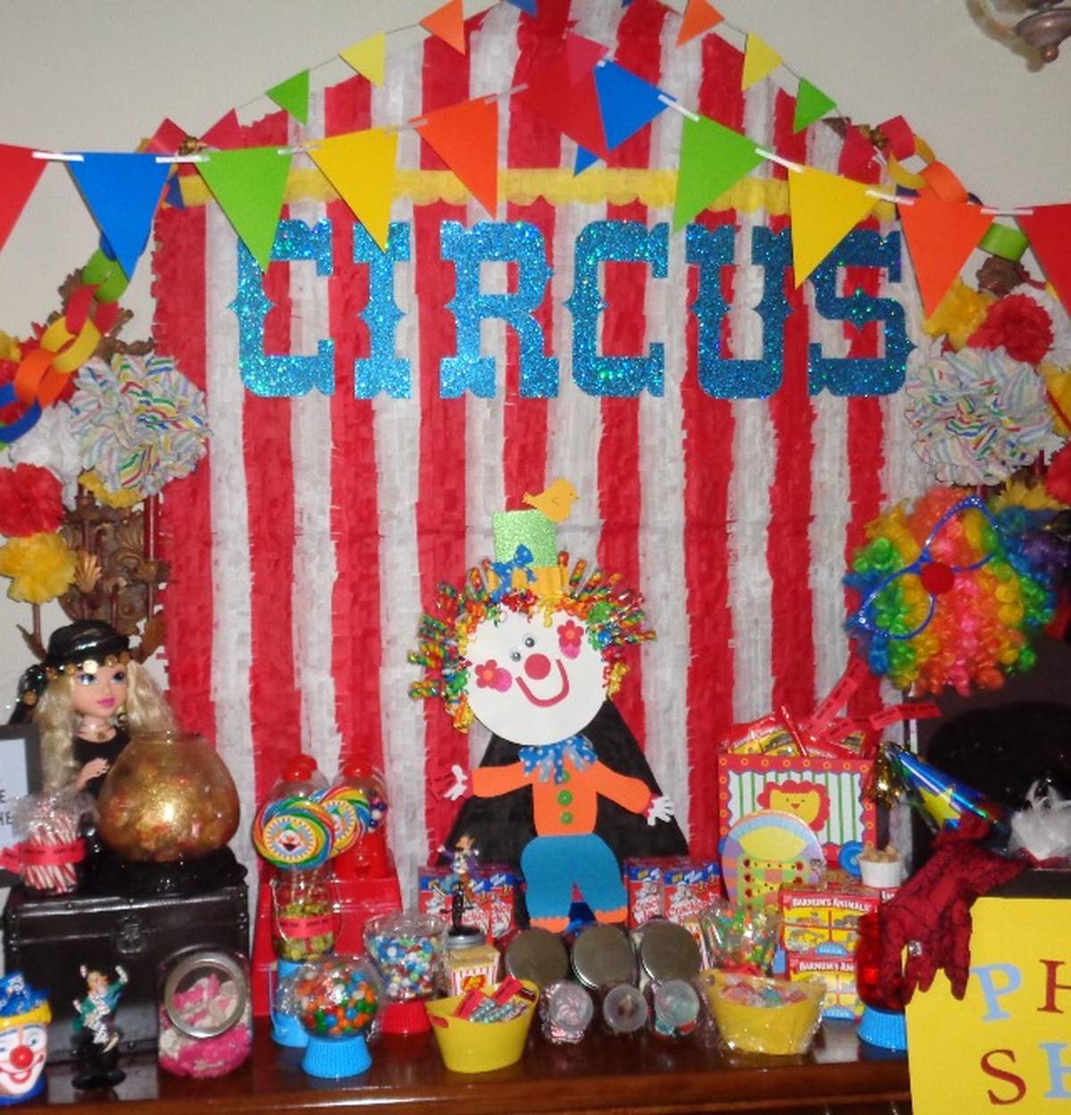 Under The Big Top - Circus / Carnival