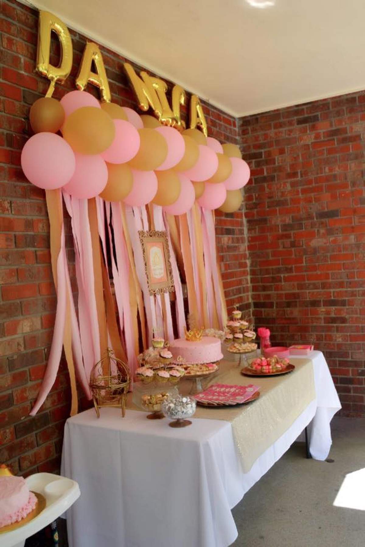 pink and gold 1st birthday - pink and gold party