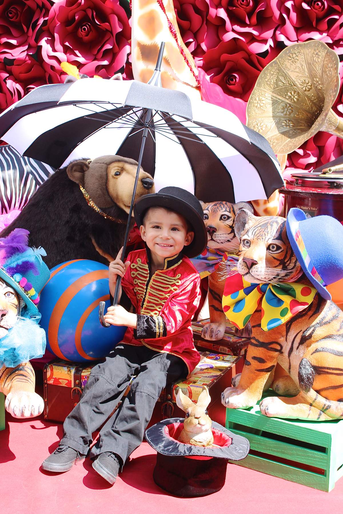 Julian's Circus - Circus / Carnival