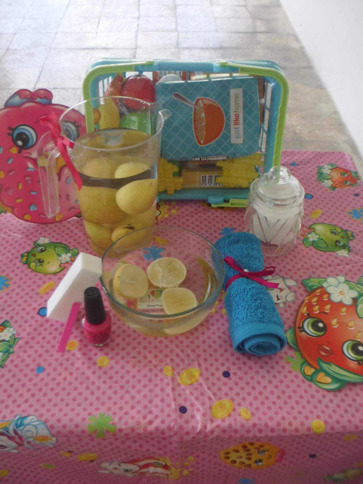 Shopkins Manicure Party - Shopkins
