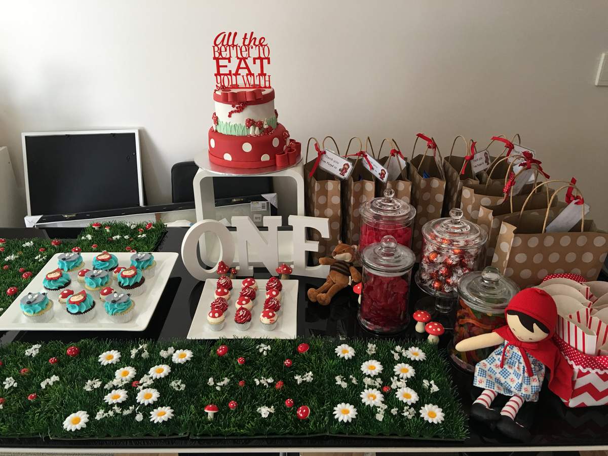 Abisgil's 1st Birthday Party - Little Red Riding Hood