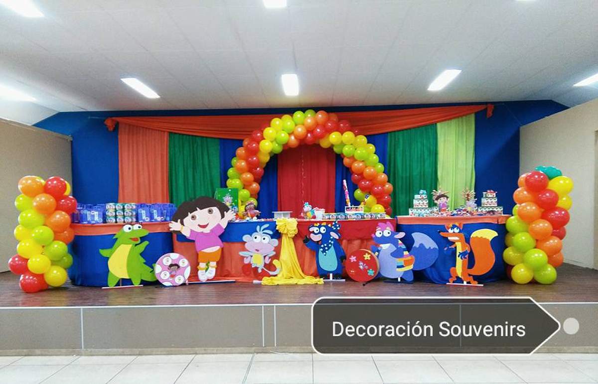 DORA LA EXPLORADORA - DORA