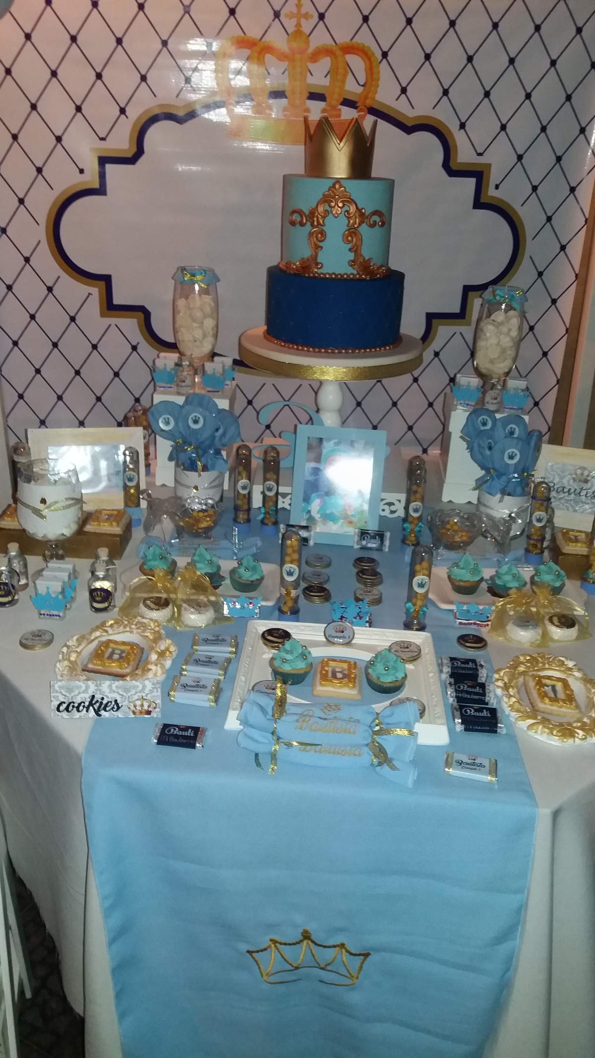 "Babyking" - Coronas en tonos azules celestes blanco y dorado