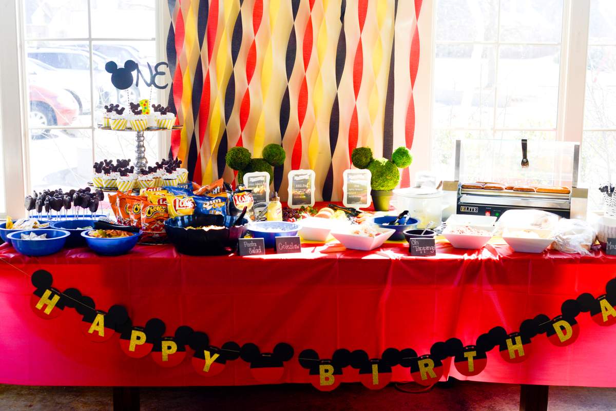 Claire's Mickey Mouse Clubhouse Party - Mickey Mouse