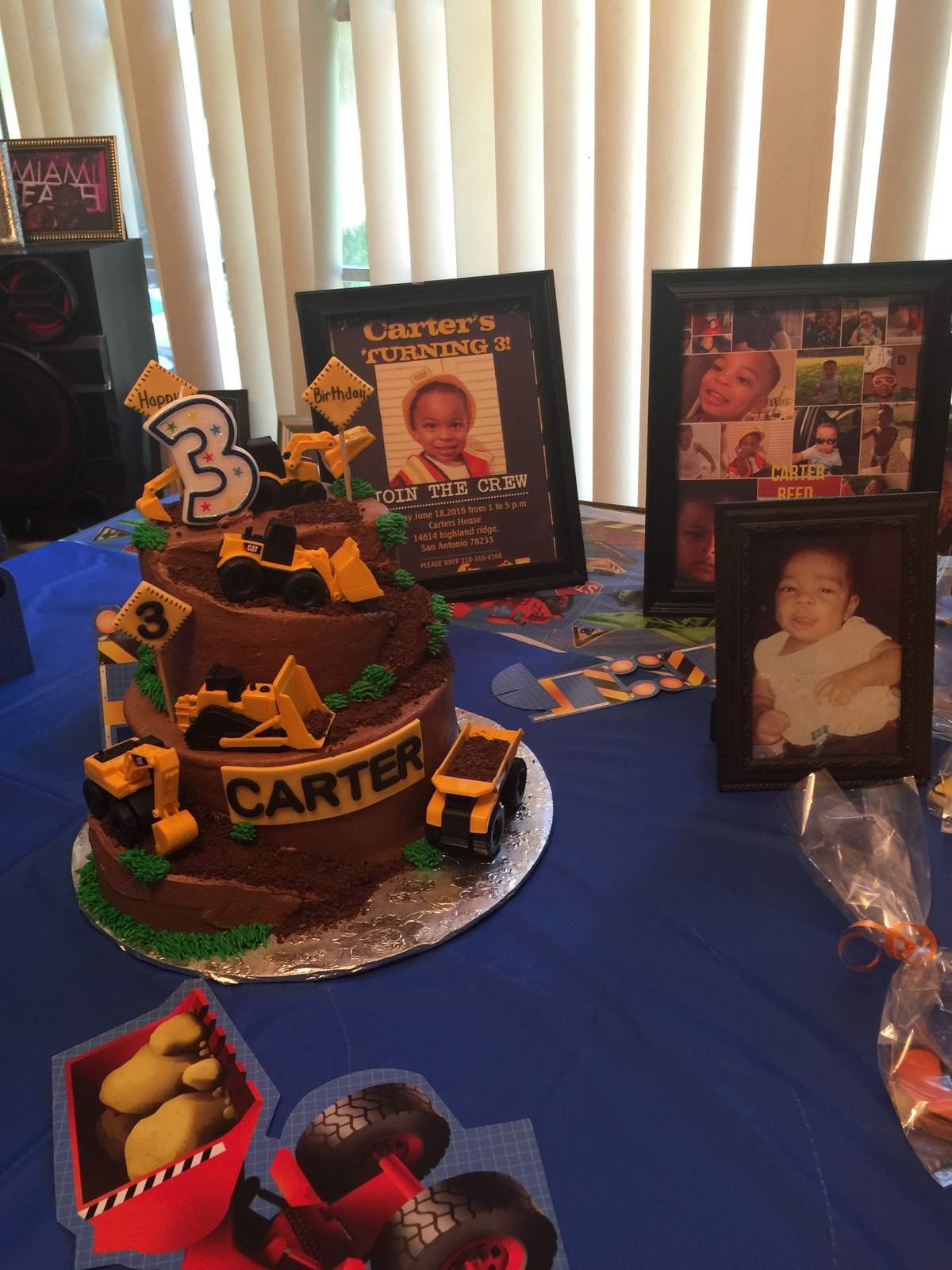 Carters creative construction  - Construction party